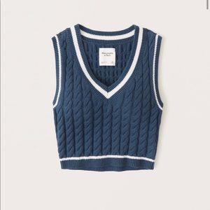 Abercrombie Cropped V Neck Sweater Vest